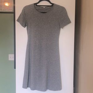 Uniqlo Built-in Bra Heathered Gray T-Shirt Dress